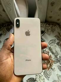 A picture of IPHONE xs Max GB 256