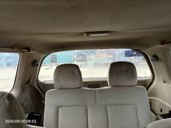 A picture of 2000 model Honda shuttle