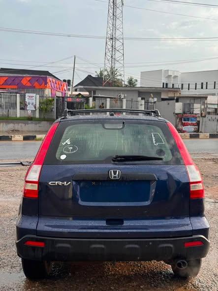 A picture of HONDA CRV 2009