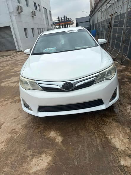 A picture of Toyota Camry 2013 LE