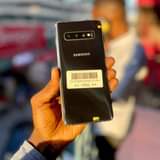 A picture of SAMSUNG GALAXY S10