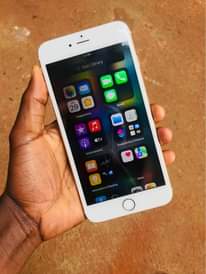 A picture of iPhone 6s 32Gb at 200k