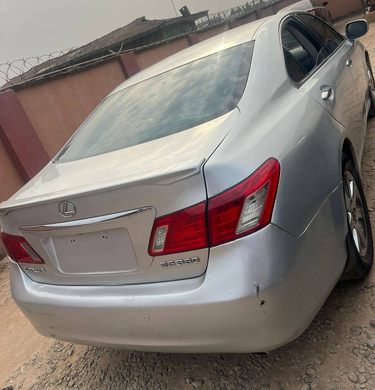 A picture of Lexus ES 350
