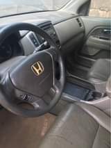 A picture of Honda Pilot 07 with gear issues