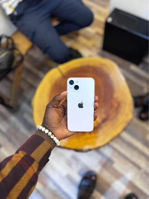 A picture of IPHONE 14 PLAIN