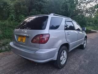 A picture of Harrier old mwanza m5 9 call WhatsApp 0686108116 karb isamilo