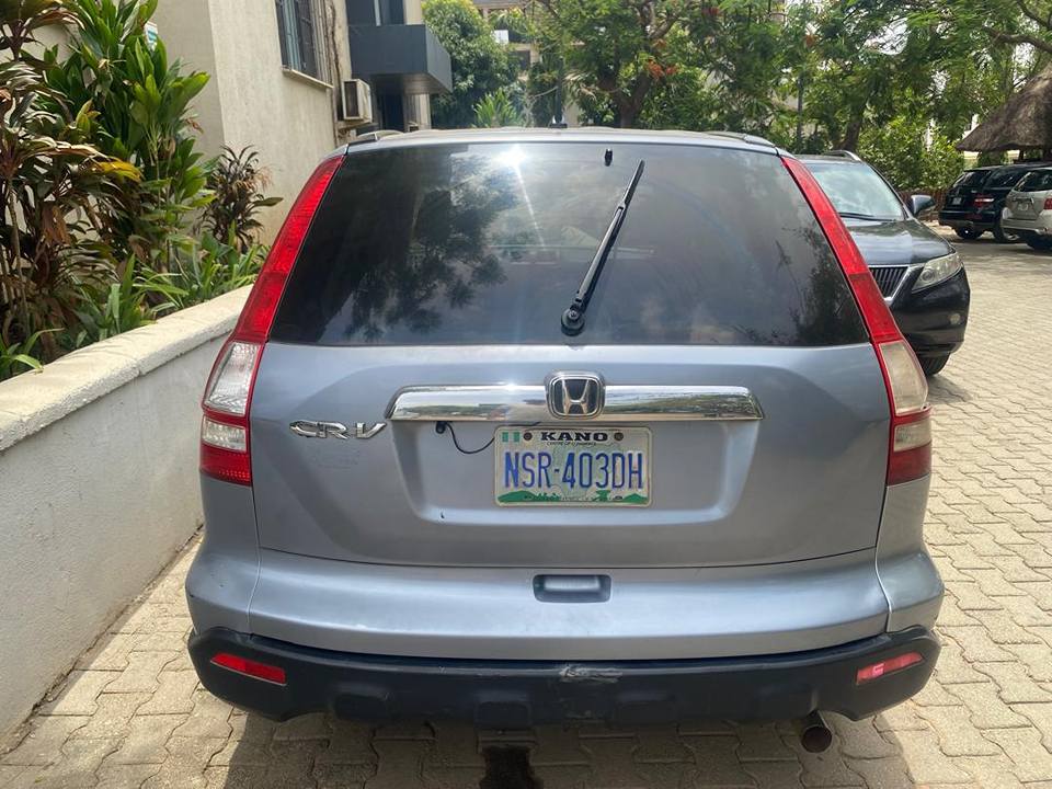 A picture of Sweet Honda CRV 09 everything blessed ac freezing first body
