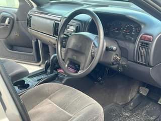 A picture of JEEP CHEROKEE