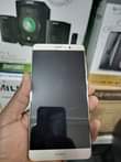 A picture of Huawei MATE 9
