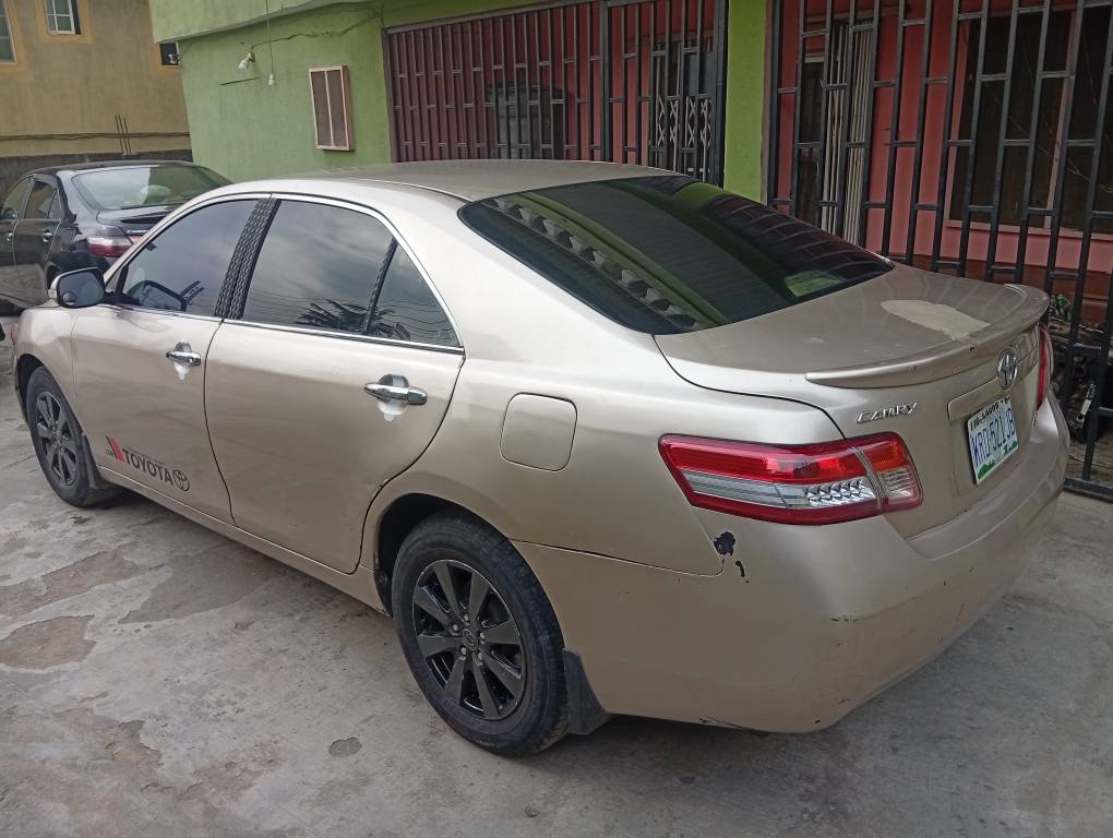A picture of Toyota Camry muscle 08