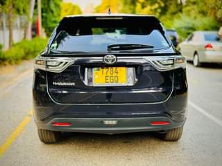 A picture of Toyota harrier anaconda
