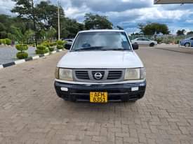 used nissan hardbody