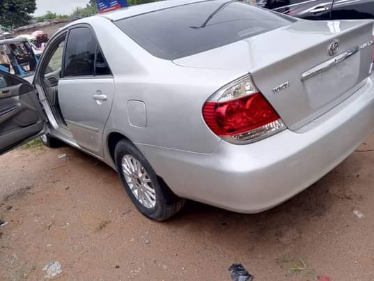 A picture of Clean Toyota Camry car