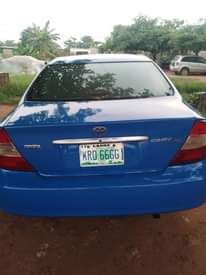 A picture of Toyota Camry 04 XLE with back AC vent working perfectly.