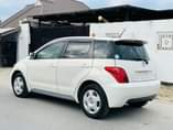 A picture of TOYOTA IST USED JAPAN PEARL WHITE