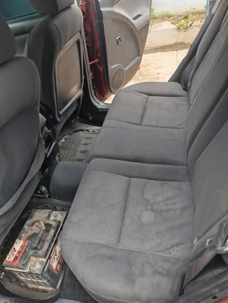 A picture of Pontiac vibe 2004