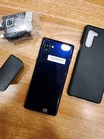 A picture of Aquos sharp A001sh