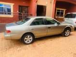 A picture of Toyota Camry 2 2