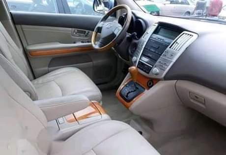 A picture of Neatly used 2005 rx330