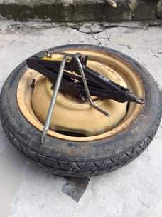 A picture of Spare Tire na jek yake