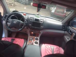 A picture of Neatly Nigerian used Toyota Highlander limited edition 08 Price 8