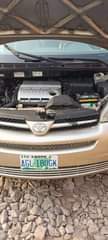 A picture of 2005 Toyota Sienna