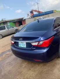 A picture of Hyundai sonata 2013