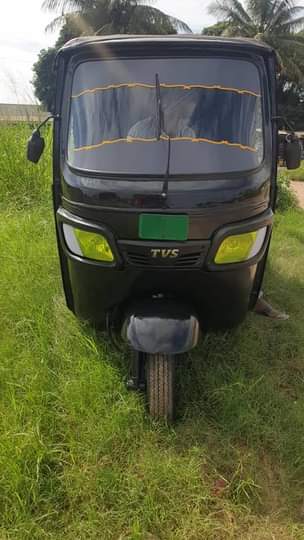 A picture of Bajaji used