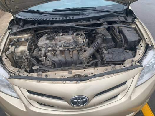 A picture of Distress alert 2012 13 Belgium standard Toyota Corolla S untampered