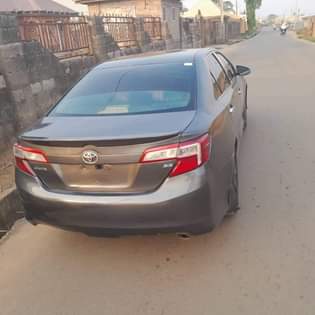 A picture of Toyota Camry 2013 SE