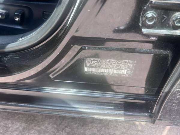 A picture of Clean Lexus es350 for 7 5m engine gear ac good