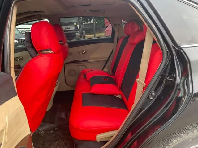 A picture of Toyota Venza 2010 mpdel