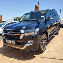 A picture of V8 2014 2018 180M