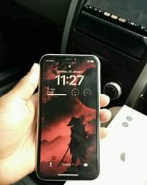 A picture of Iphone 11 plain