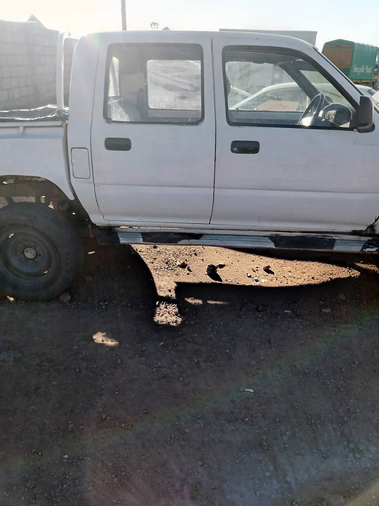 used toyota hilux