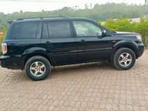 A picture of Clean used HONDA PILOT 2007 model 2m net price Neatly
