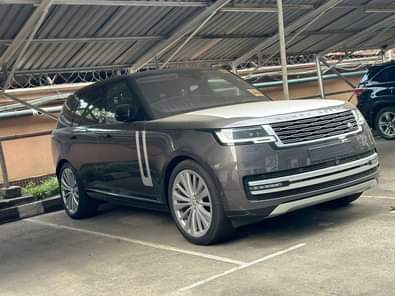 A picture of GUESS THE YEAR IN 2mins Range Rover vogue P580 available