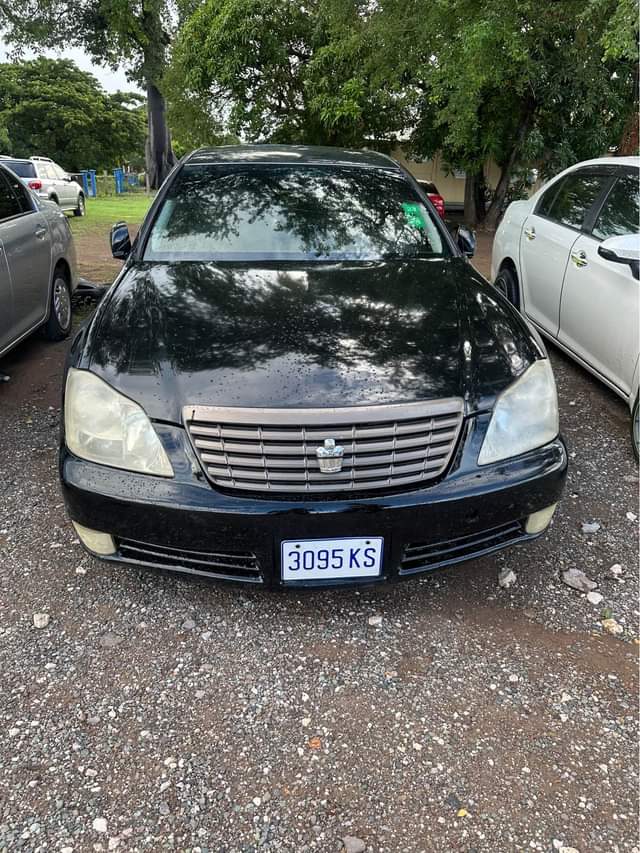 toyota crown