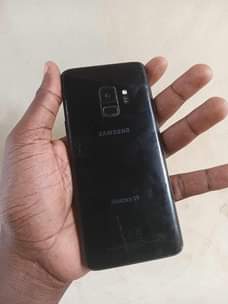 A picture of SAMSUNG S9 PLAIN