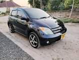 A picture of Toyota Ist