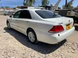 A picture of TOYOTA CROWN