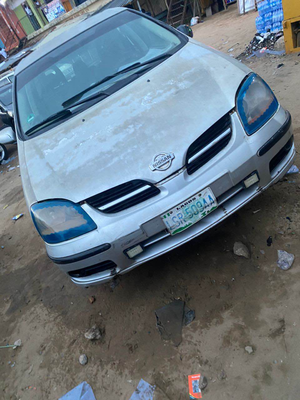 A picture of Nissan Almera Tino