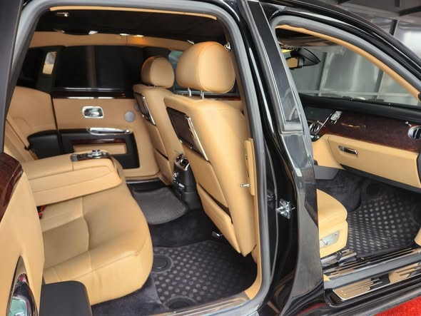 A picture of 2011 Rolls Royce Ghost