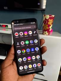A picture of Google pixel 4 Plain
