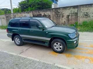 A picture of LAND CRUISER 0714058883