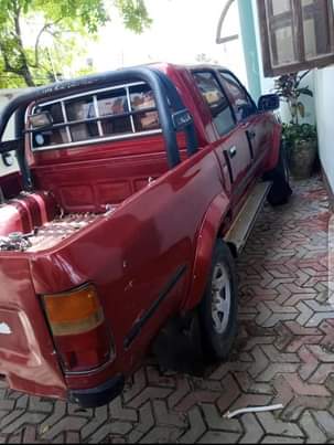 A picture of TOYOTA HILUX DOUBLE CABIN