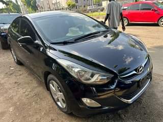 A picture of Hyundai Elantra 2014