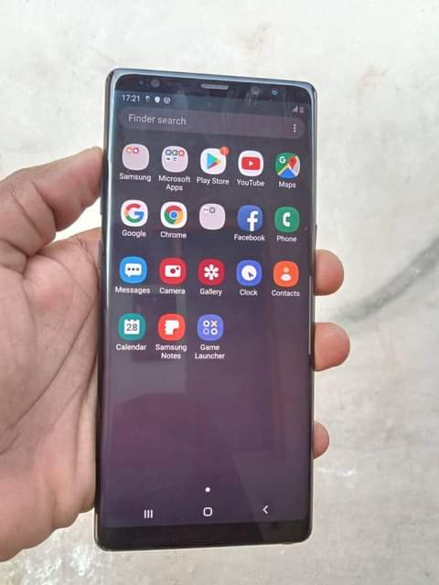 A picture of SAMSUNG Note 8