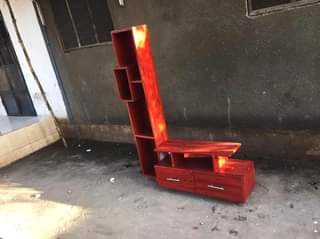 A picture of Show Case Mbao ngumu