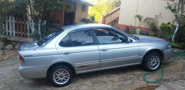 used nissan sunny